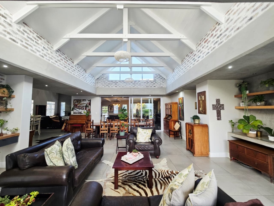 4 Bedroom Property for Sale in Kingswood Golf Estate Western Cape